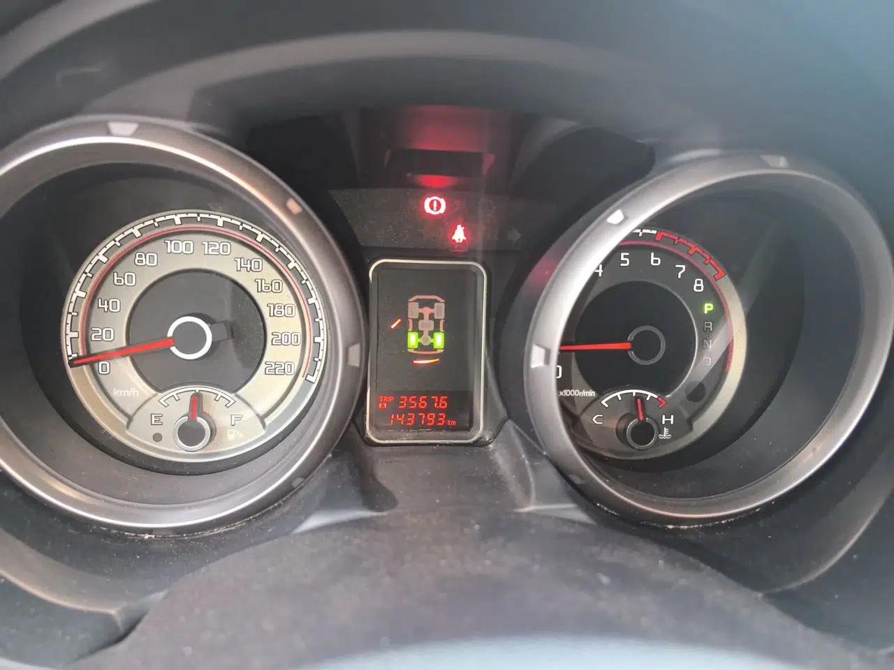 Mitsubishi Pajero 2014 3.0L Elite Upgrade Edition — миниатюра 12
