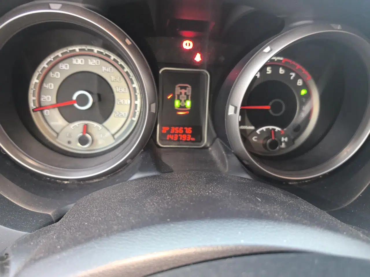 Mitsubishi Pajero 2014 3.0L Elite Upgrade Edition — миниатюра 13