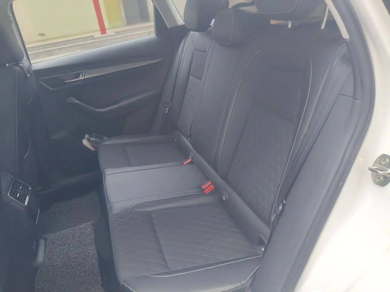 Skoda Karoq 2018 TSI280 Luxury Edition China V Standard — миниатюра 18