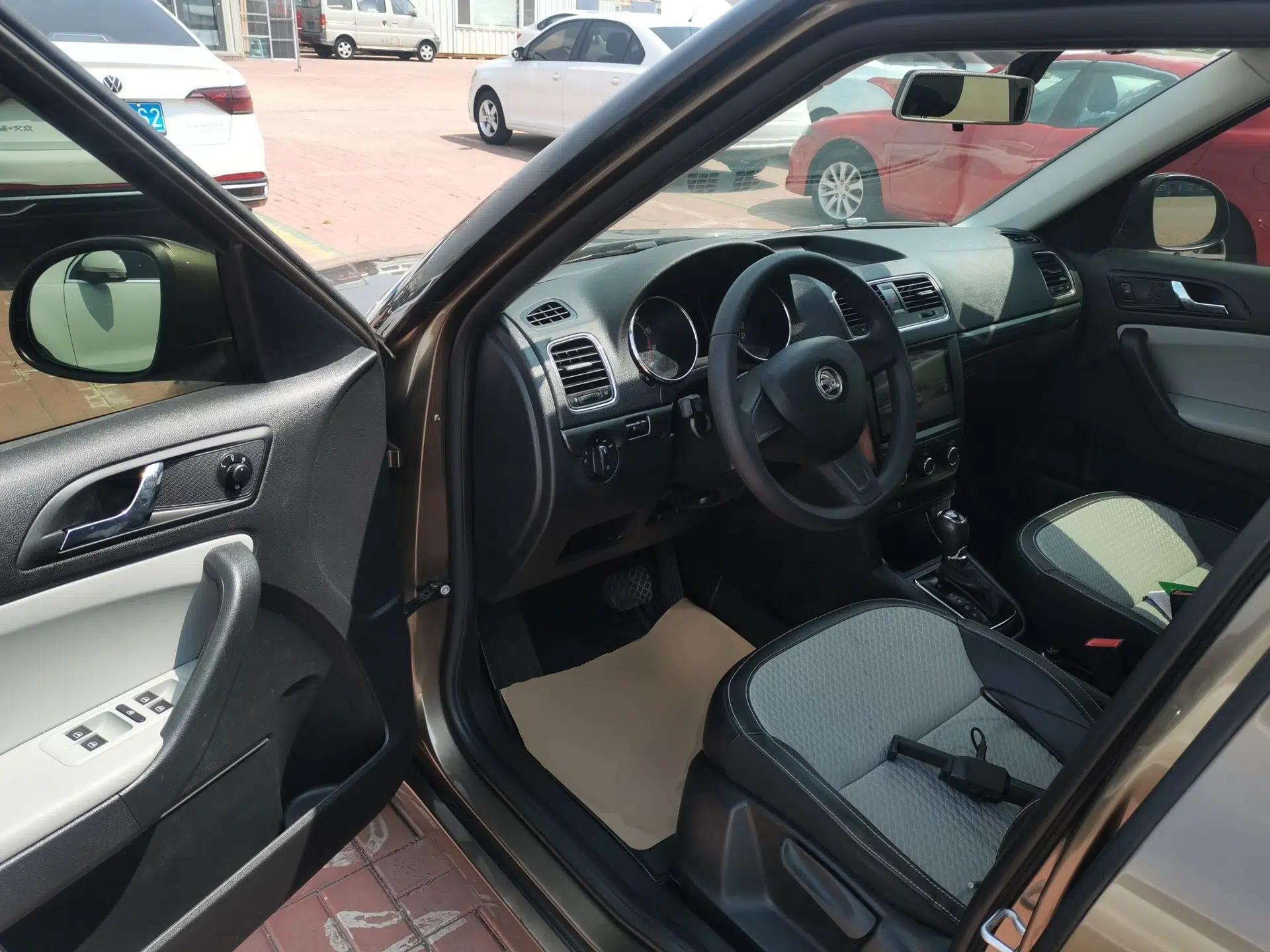 Skoda Yeti 2017 TSI280 DSG Advanced Edition — миниатюра 17