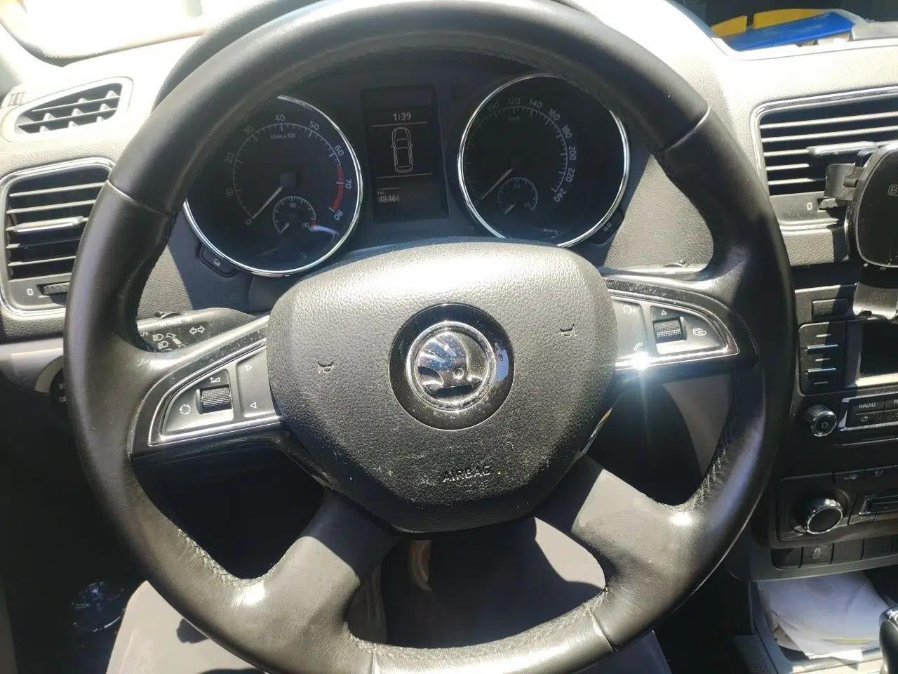 Skoda Yeti 2014 1.4 TSI DSG Polar Edition — миниатюра 9