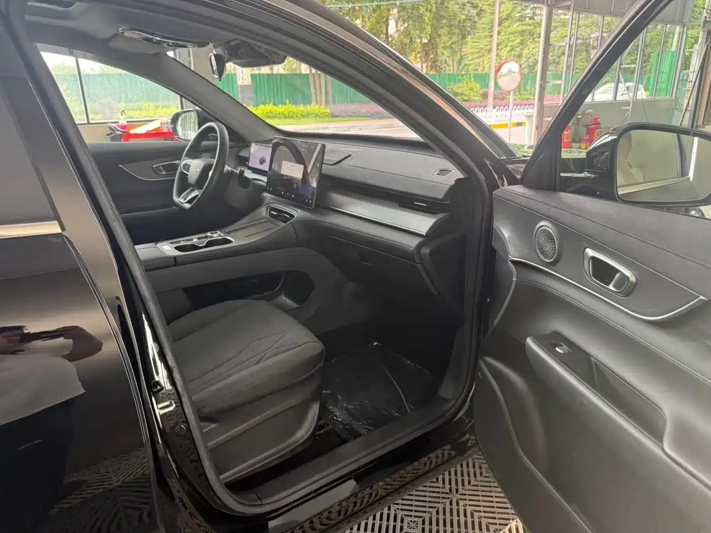 Chery Tiggo 8 PLUS 2025 290TGDI DCT Comfort Model — миниатюра 17