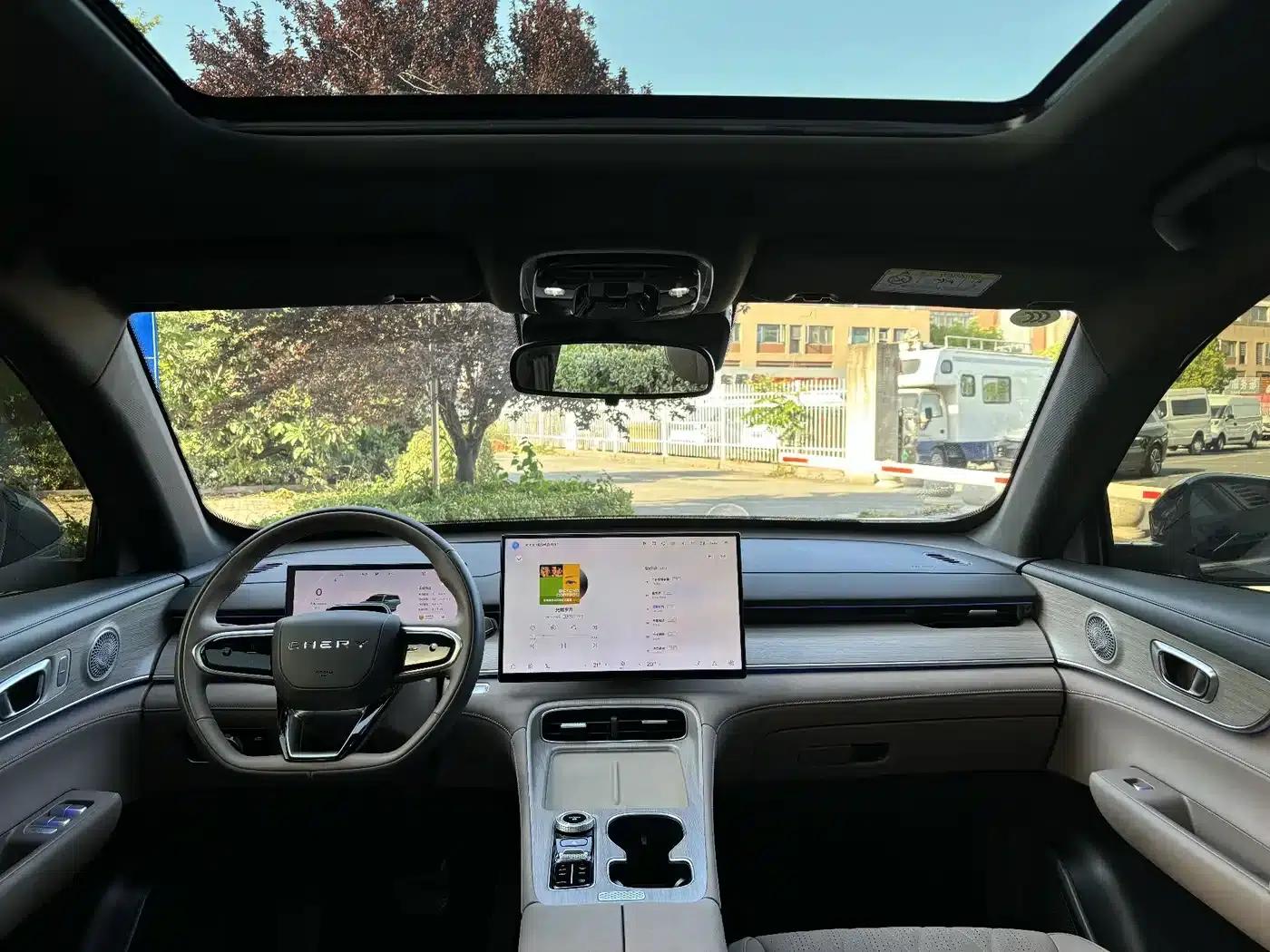Chery Tiggo 8 PLUS 2025 290TGDI DCT Premium — миниатюра 14