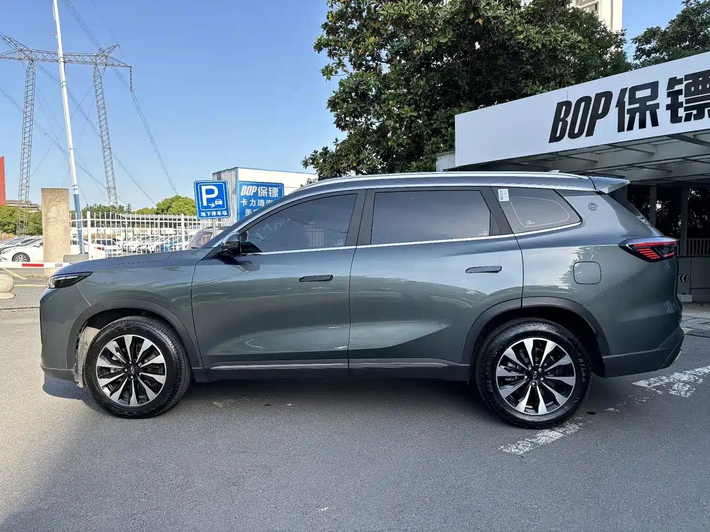 Chery Tiggo 8 PLUS 2025 290TGDI DCT Premium — миниатюра 5