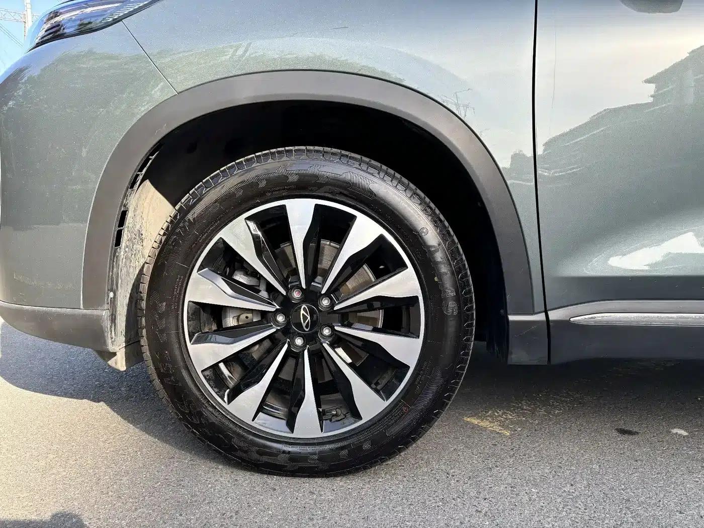 Chery Tiggo 8 PLUS 2025 290TGDI DCT Premium — миниатюра 6