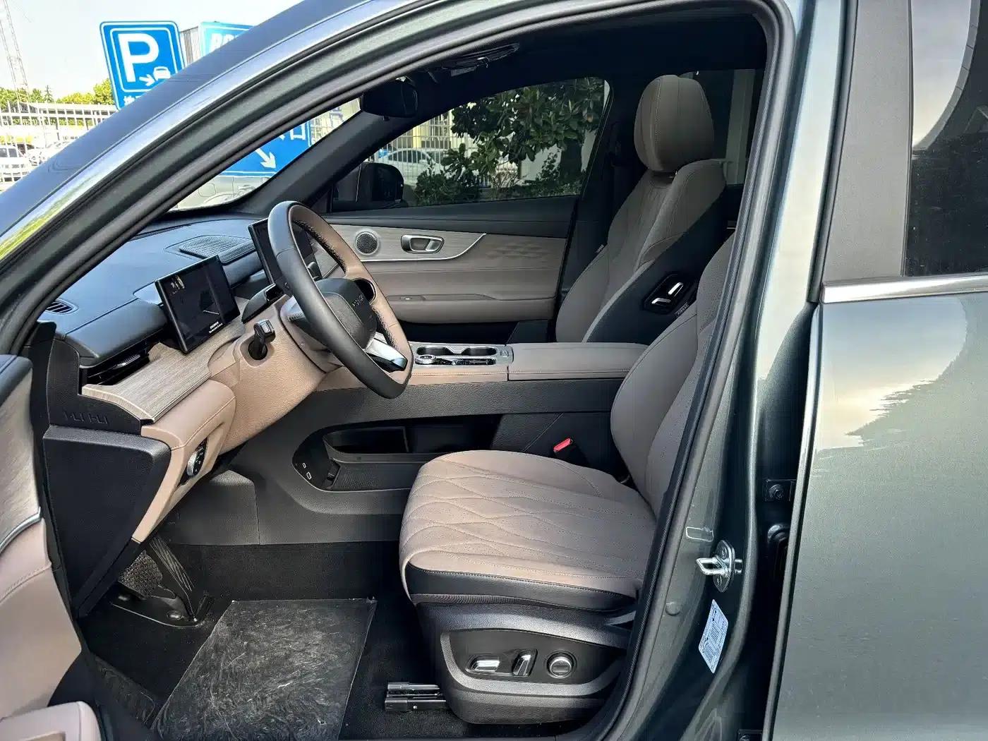 Chery Tiggo 8 PLUS 2025 290TGDI DCT Premium — миниатюра 9