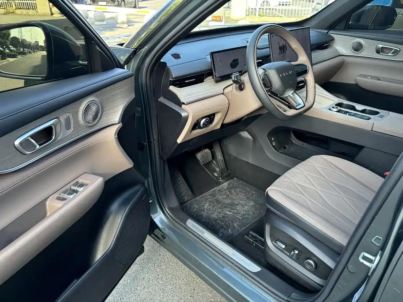 Chery Tiggo 8 PLUS 2025 290TGDI DCT Premium — миниатюра 10