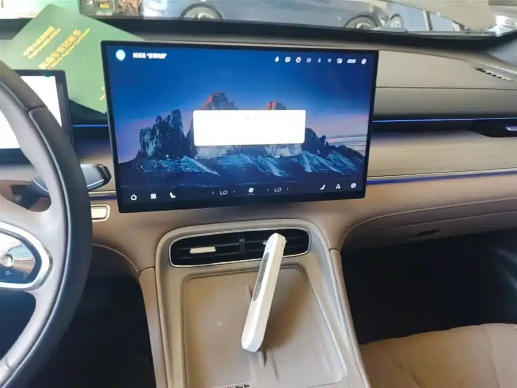 Chery Tiggo 8 PLUS 2025 290TGDI DCT Premium — миниатюра 13