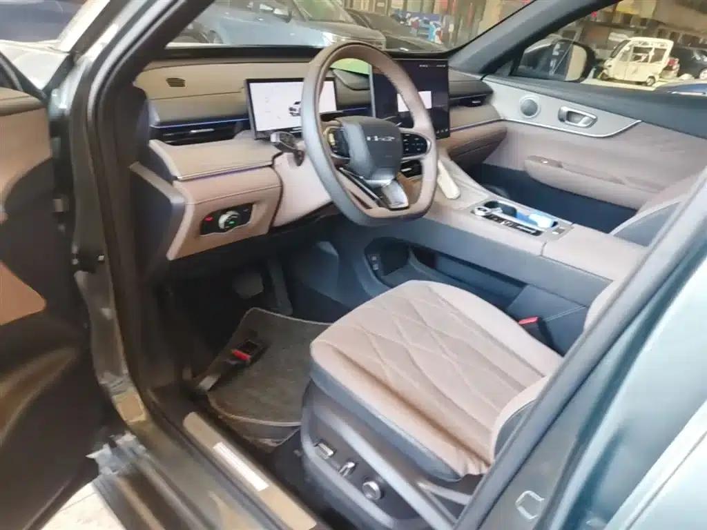 Chery Tiggo 8 PLUS 2025 290TGDI DCT Premium — миниатюра 16