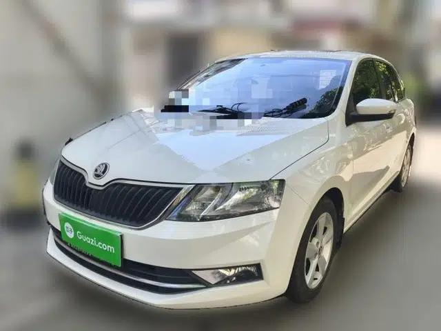 Skoda Rapid Spaceback 2018 1.6L Manual Comfort Edition
