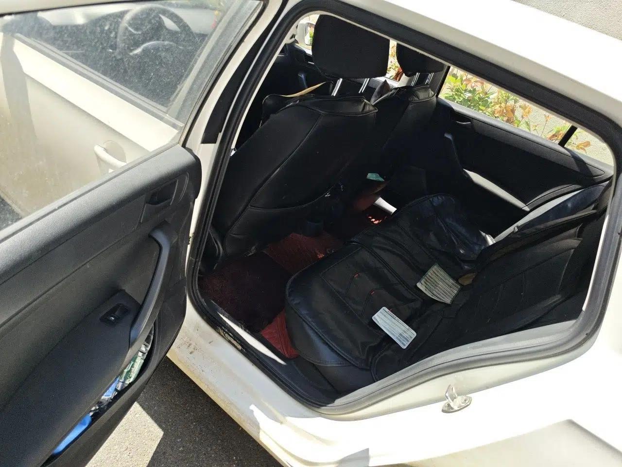 Skoda Rapid Spaceback 2016 Revised Version 1.4L Manual Front-Drive Edition — миниатюра 18