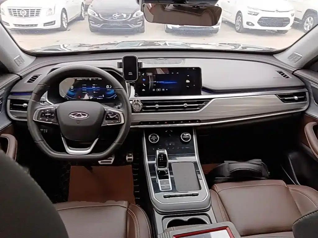 Chery Tiggo 8 2020 Facelift 290TGDI Automatic Premium Edition — миниатюра 10