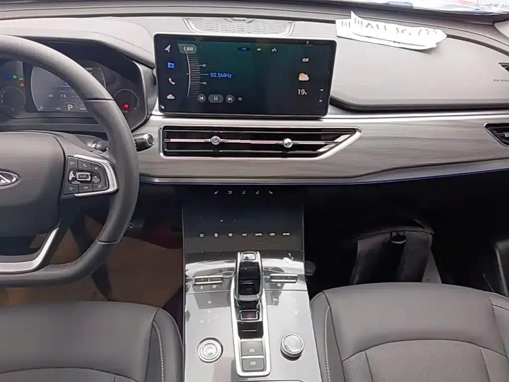 Chery Tiggo 8 2021 Kunpeng Edition 290TGDI Automatic Wind Chaser Edition — миниатюра 13
