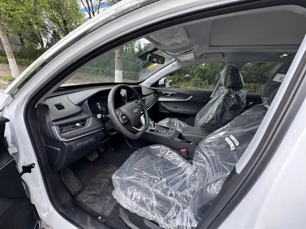 Chery Tiggo 8 2024 230TCI Automatic Elite Edition 7-seater — миниатюра 17