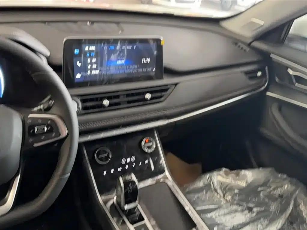 Chery Tiggo 8 2024 230TCI Automatic Elite Edition 7-seater — миниатюра 7