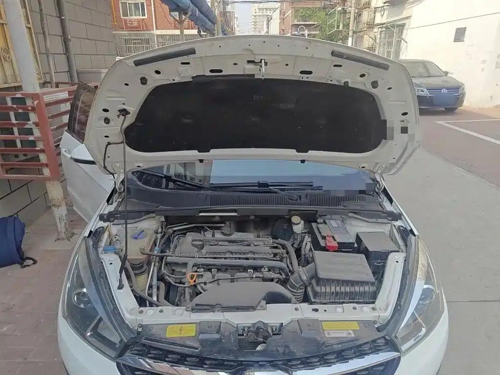 Chery Arrizo 5 2016 1.5L CVT Trendsetter Edition — миниатюра 11