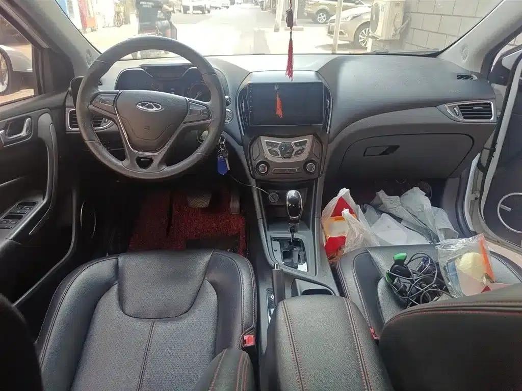 Chery Arrizo 5 2016 1.5L CVT Trendsetter Edition — миниатюра 13