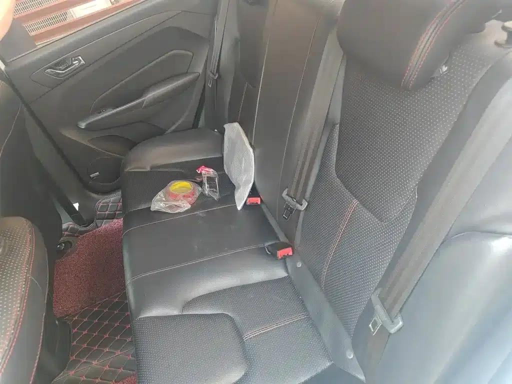 Chery Arrizo 5 2016 1.5L CVT Trendsetter Edition — миниатюра 15