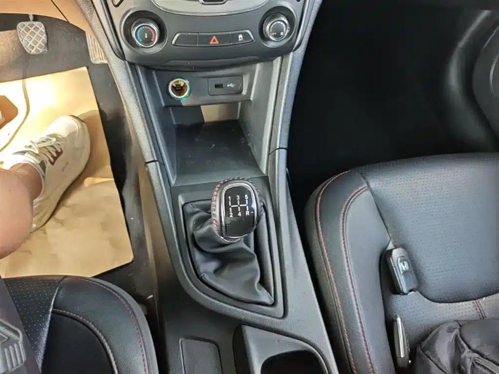 Chery Arrizo 5 2017 1.5L Manual Trendsetter Edition — миниатюра 14