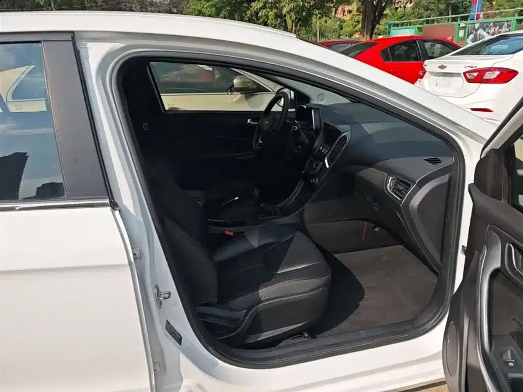 Chery Arrizo 5 2017 1.5L Manual Trendsetter Edition — миниатюра 25