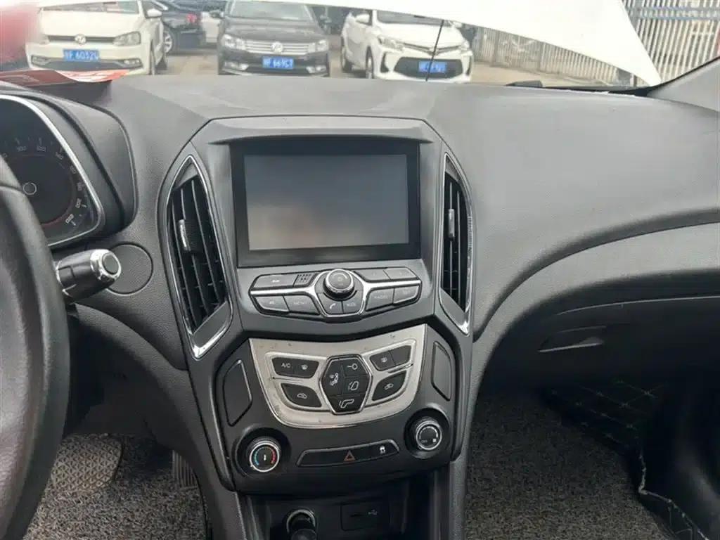 Chery Arrizo 5 2017 1.5L CVT Elite Edition — миниатюра 3