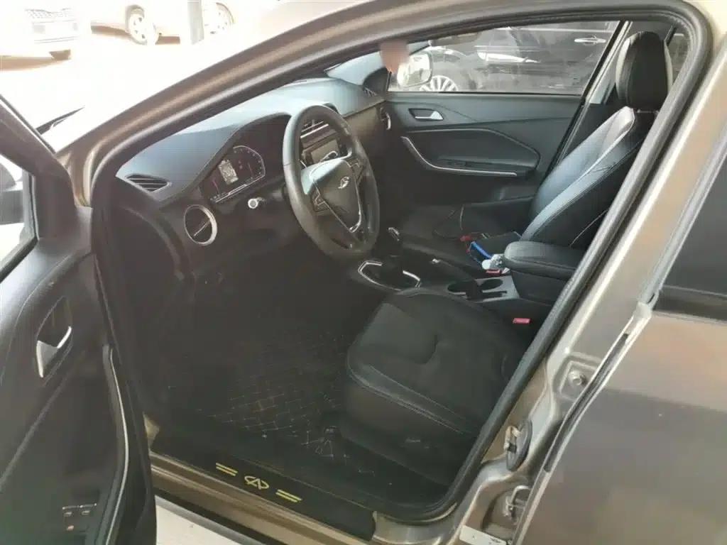 Chery Tiggo 3x 2018 1.5L Manual Elite Edition — миниатюра 15