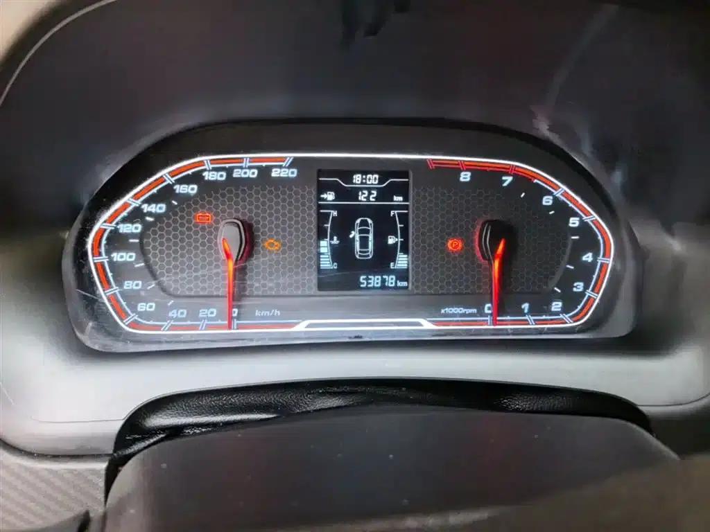Chery Tiggo 3x 2018 1.5L Manual Comfort Edition — миниатюра 12