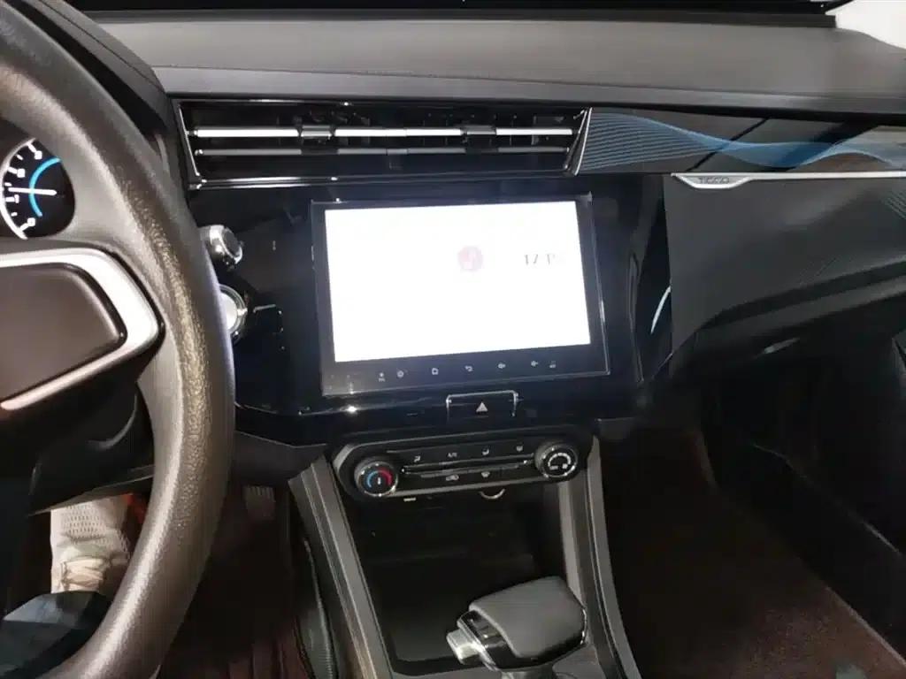 Chery Tiggo 3x 2024 1.5L CVT Premium Edition — миниатюра 13