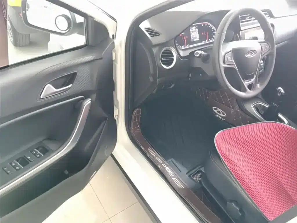 Chery Tiggo 3x 2018 1.5L Manual Elite Edition — миниатюра 16