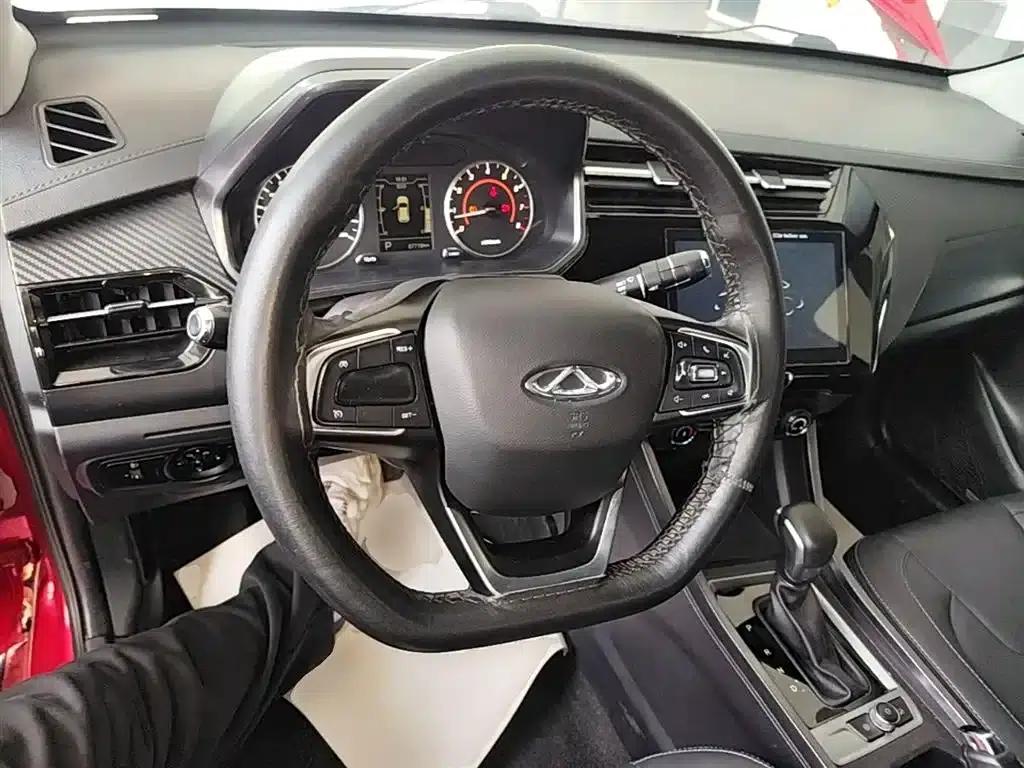 Chery Tiggo 3x 2021 PLUS 1.5L CVT Joyful Red Date Edition II — миниатюра 11