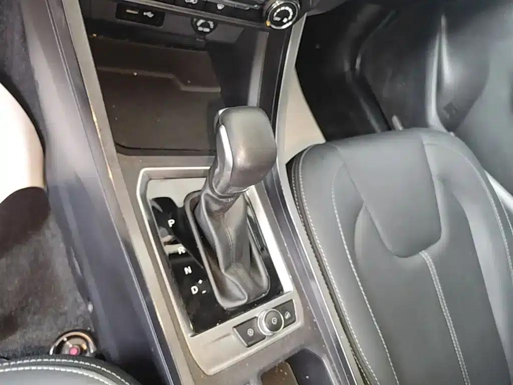 Chery Tiggo 3x 2021 PLUS 1.5L CVT Joyful Red Date Edition II — миниатюра 14