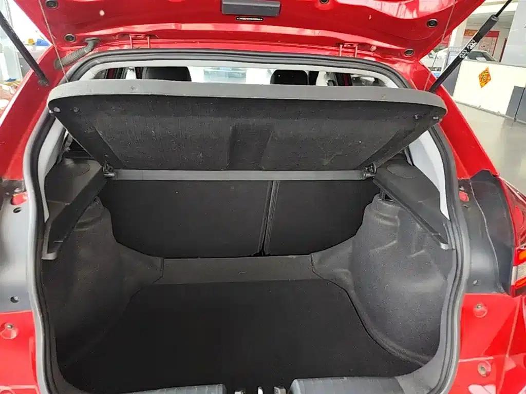 Chery Tiggo 3x 2021 PLUS 1.5L CVT Joyful Red Date Edition II — миниатюра 19