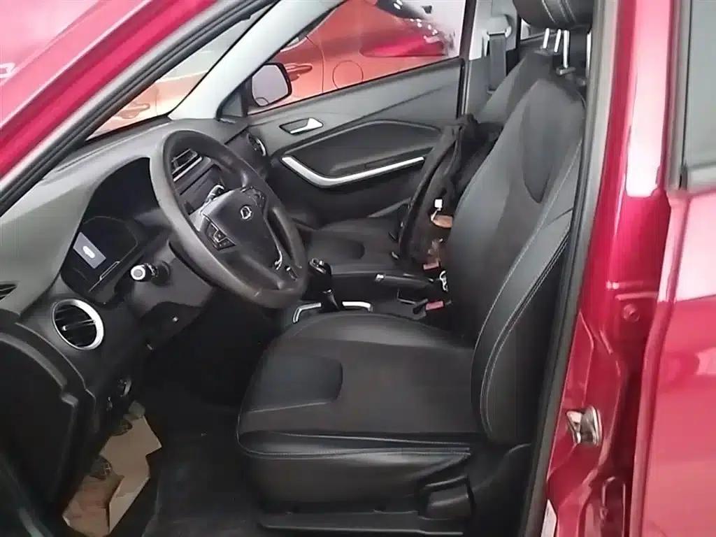 Chery Tiggo 3x 2020 Premium Edition 1.5L Manual Deluxe Version — миниатюра 15