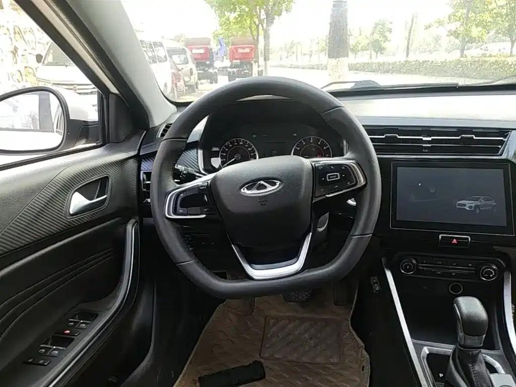 Chery Tiggo 3x 2021 PLUS 1.5L CVT Enjoyable Red Date Edition — миниатюра 11