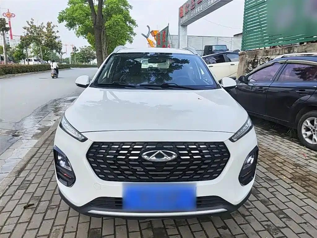 Chery Tiggo 3x 2021 PLUS 1.5L CVT Enjoyable Red Date Edition — миниатюра 3