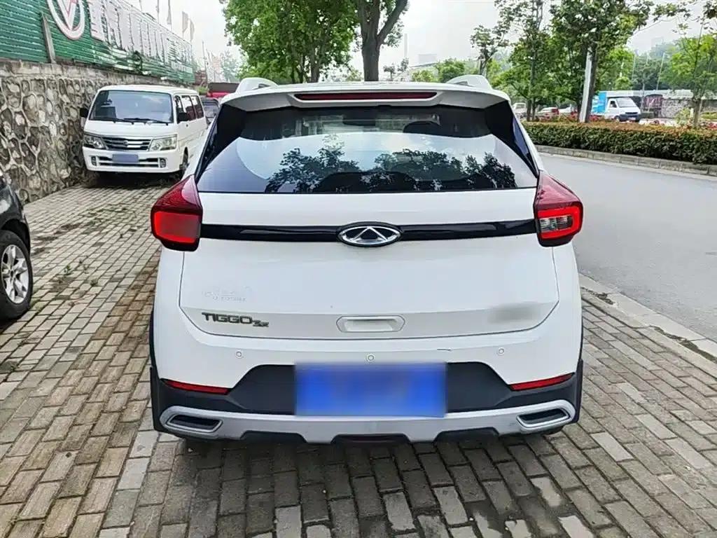 Chery Tiggo 3x 2021 PLUS 1.5L CVT Enjoyable Red Date Edition — миниатюра 6