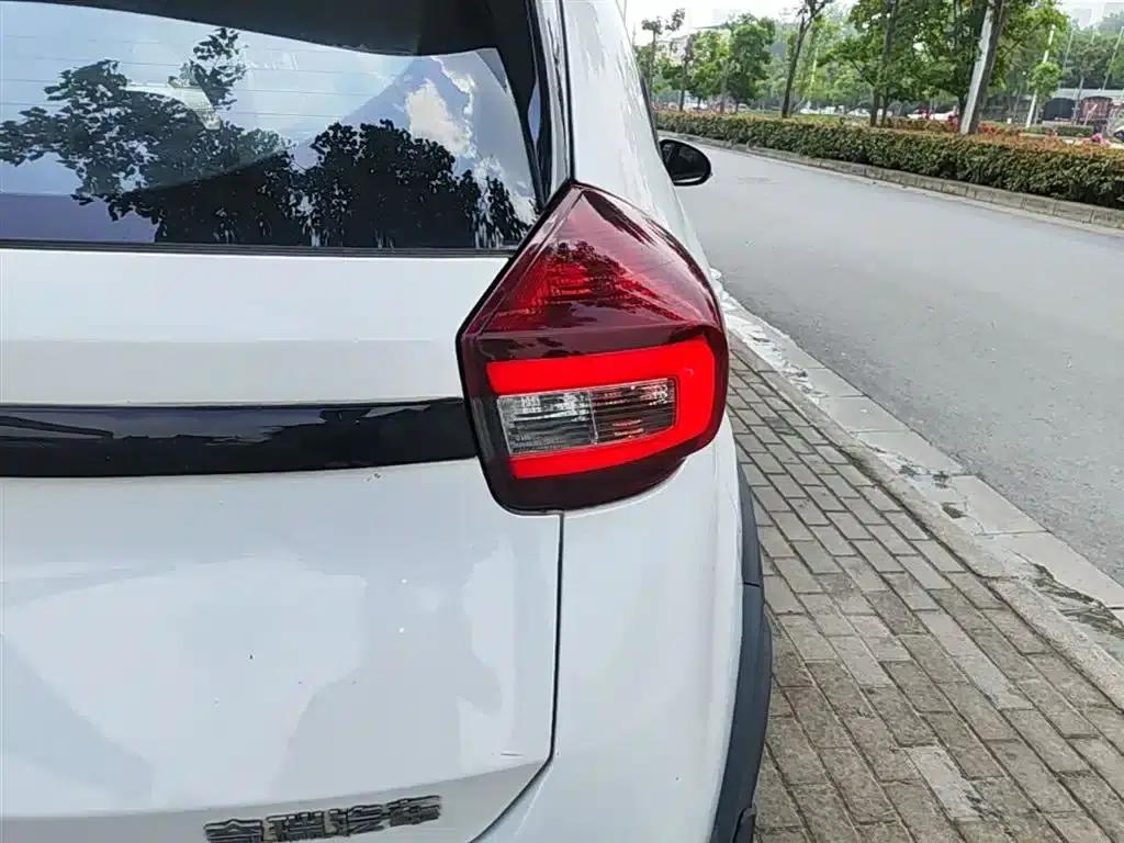 Chery Tiggo 3x 2021 PLUS 1.5L CVT Enjoyable Red Date Edition — миниатюра 8
