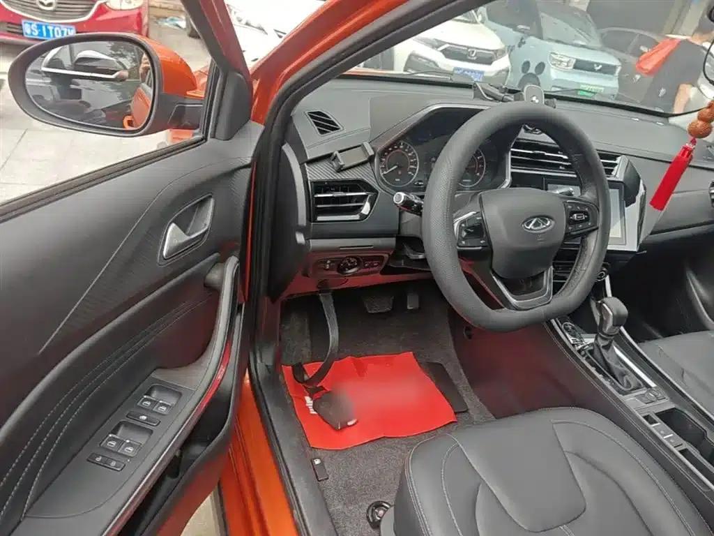 Chery Tiggo 3x 2021 PLUS 1.5L CVT Enjoyable Red Date Edition — миниатюра 16
