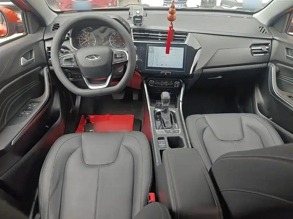 Chery Tiggo 3x 2021 PLUS 1.5L CVT Enjoyable Red Date Edition — миниатюра 10