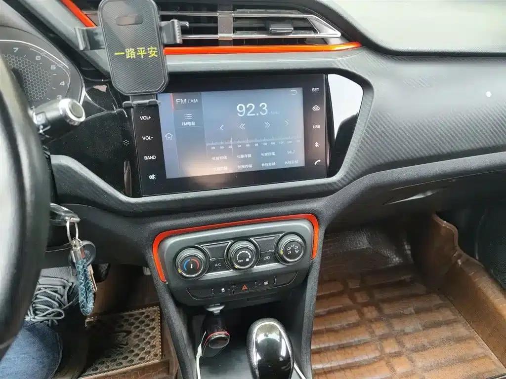 Chery Tiggo 3x 2017 1.5L Automatic Deluxe Edition — миниатюра 10