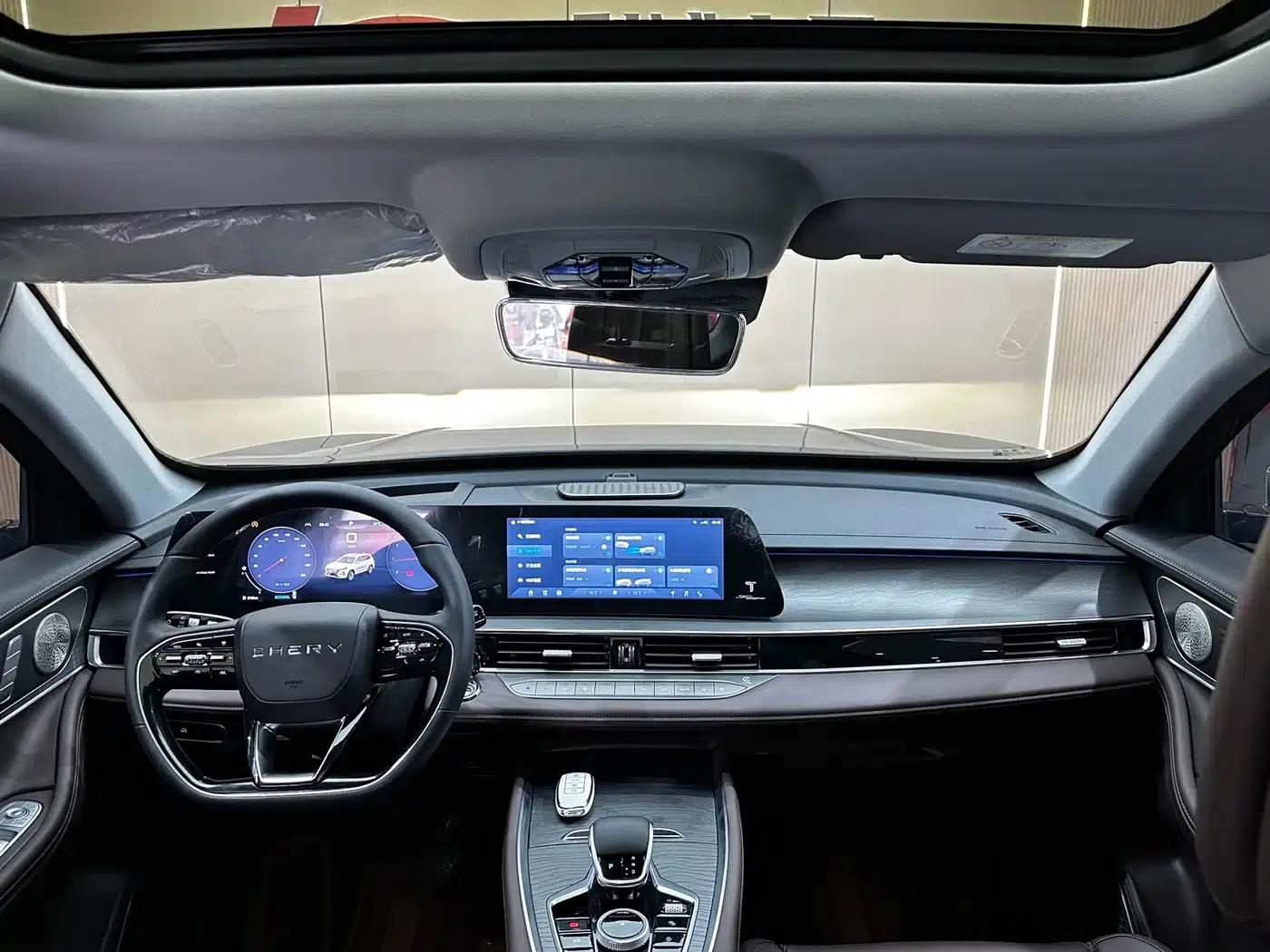 Chery Tiggo 8 PRO 2024 Champion Edition 390T 2WD Peak Edition 5-seater — миниатюра 7