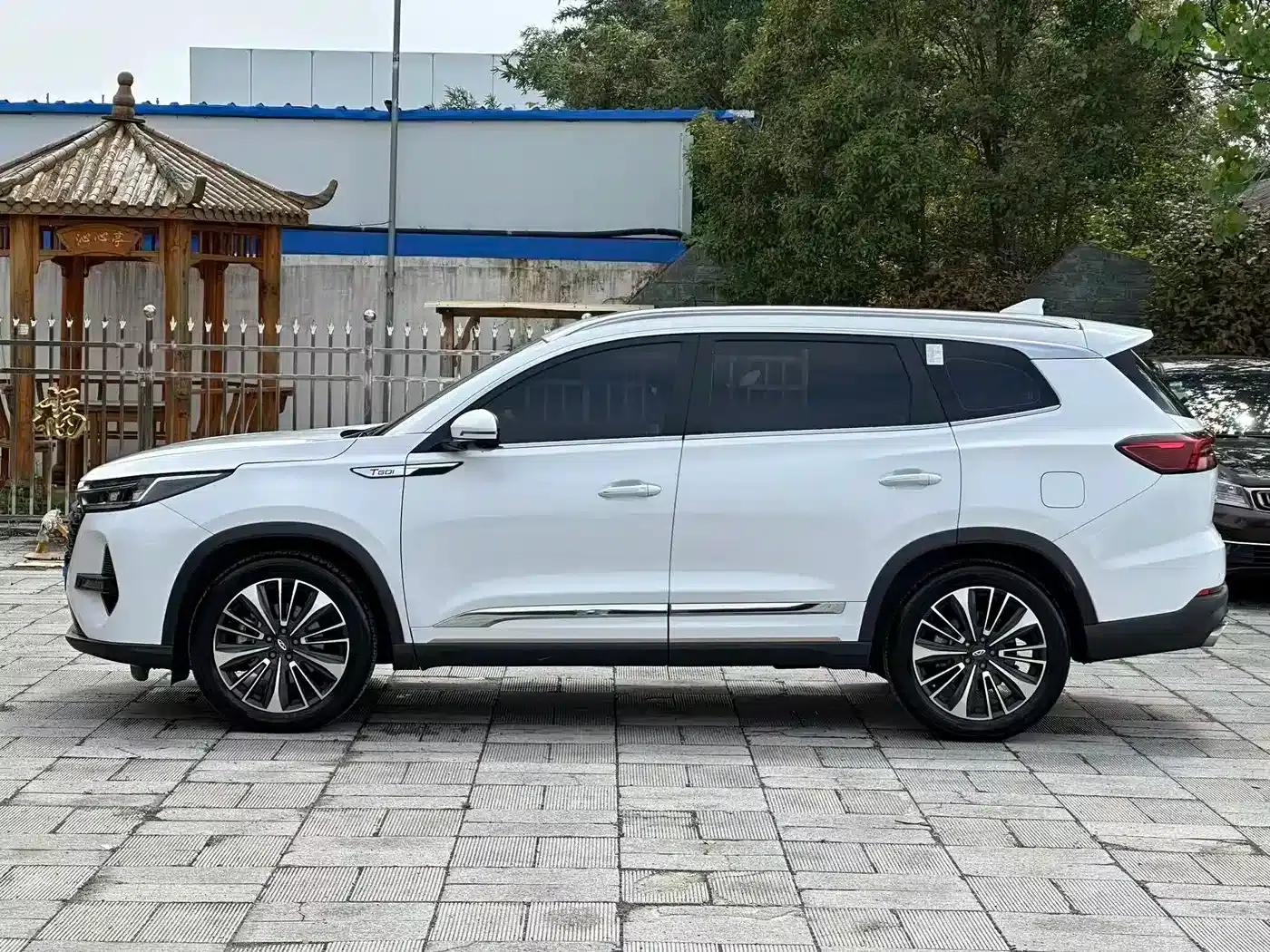 Chery Tiggo 8 PRO 2022 390T 2WD Expansive Edition 5-seater — миниатюра 4