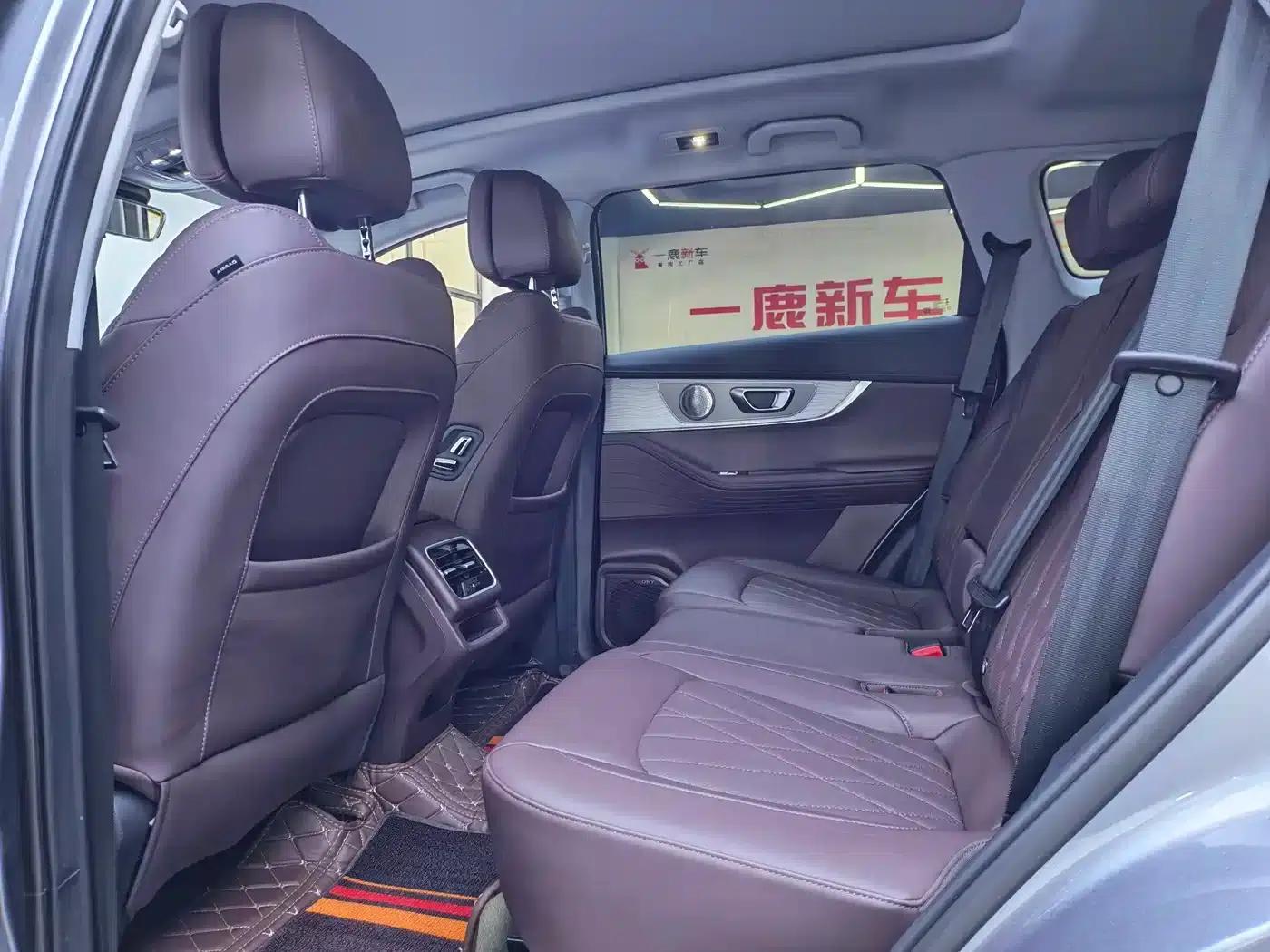 Chery Tiggo 8 PRO 2025 290T 2WD Premium Edition — миниатюра 7