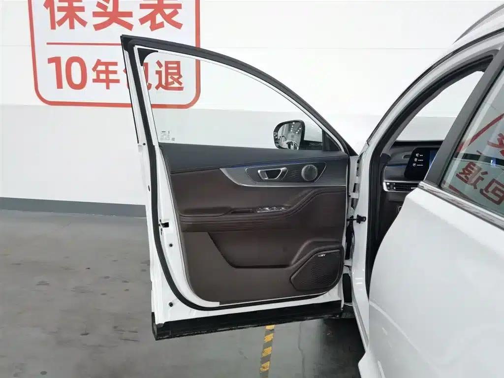 Chery Tiggo 8 PRO 2022 290T 2WD Expansive Edition 5-seater — миниатюра 8