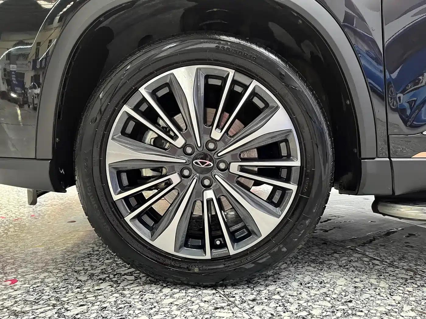 Chery Tiggo 8 PRO 2024 Champion Edition 390T 2WD Peak Edition 7-Seater — миниатюра 14