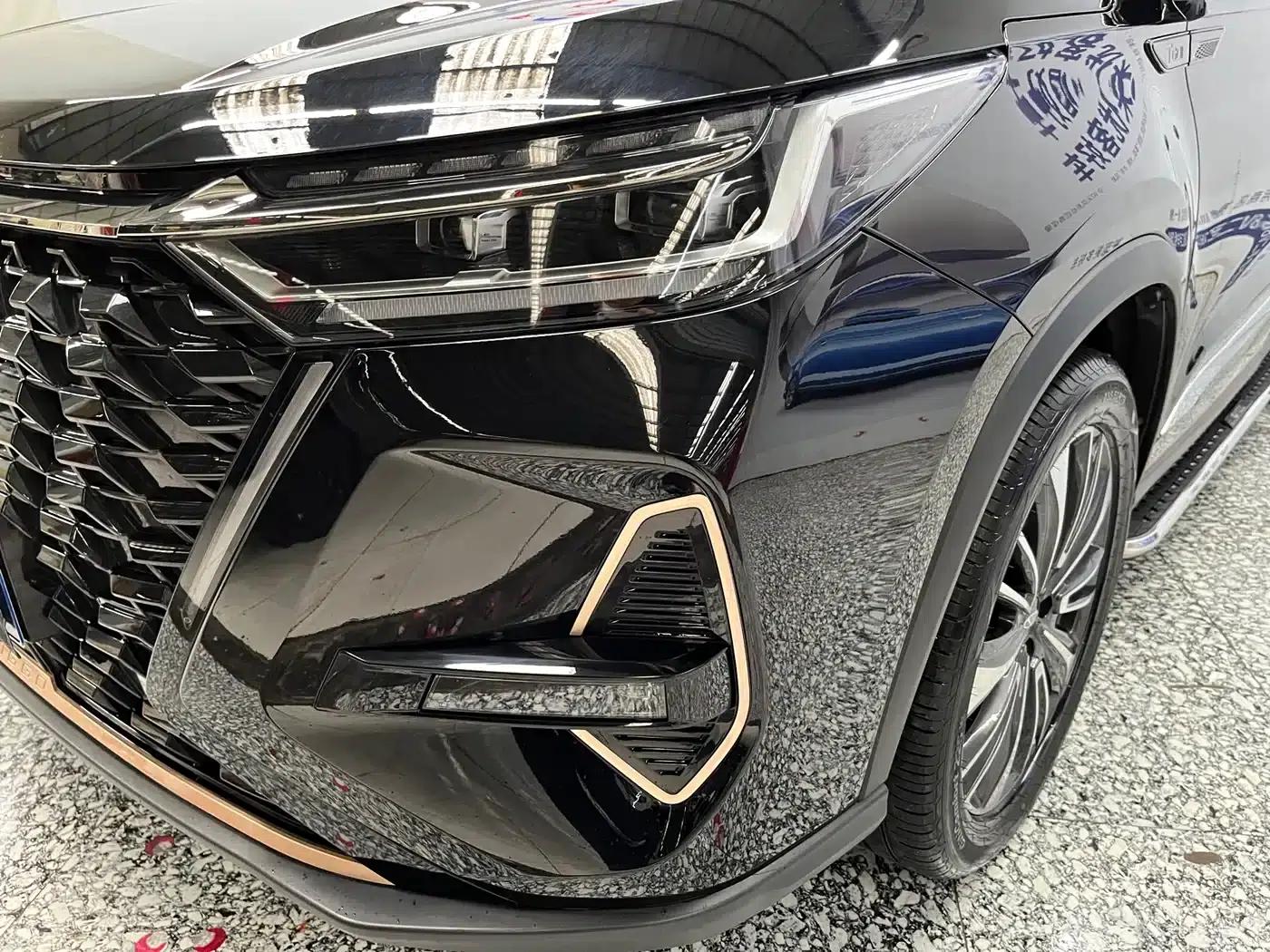 Chery Tiggo 8 PRO 2024 Champion Edition 390T 2WD Peak Edition 7-Seater — миниатюра 4