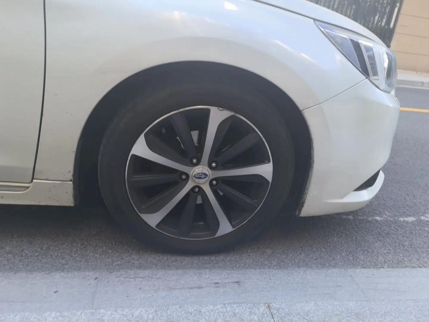 Subaru Legacy 2016 2.5i All-Wheel-Drive Glory Edition — миниатюра 8