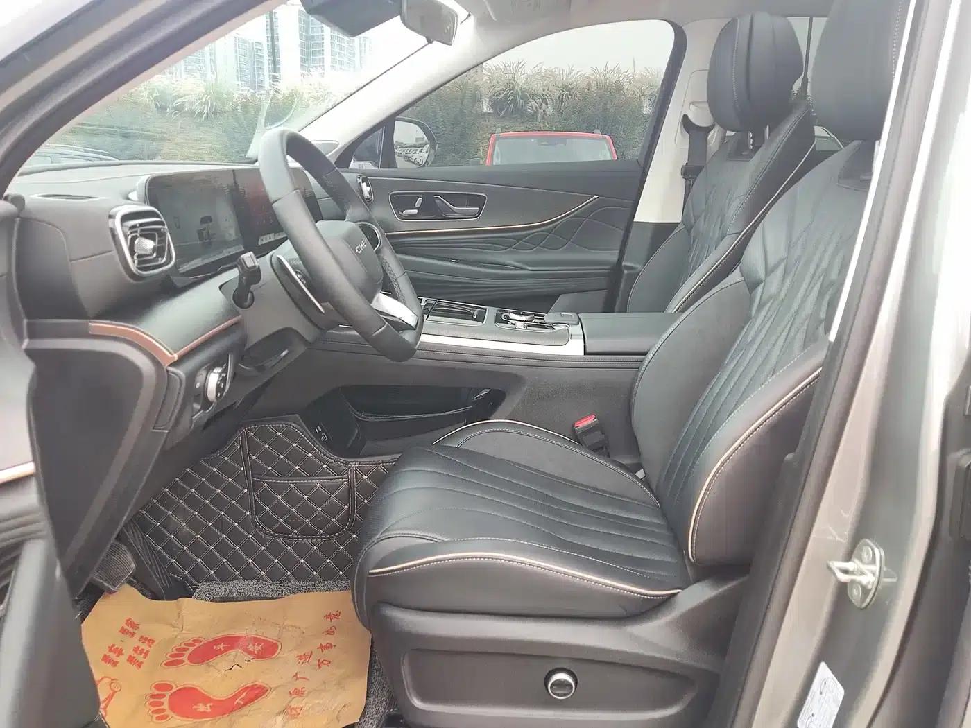 Chery Tiggo 9 2023 2.0T Dual-Clutch Two-Wheel Drive Luxury Edition 7-Seater — миниатюра 6
