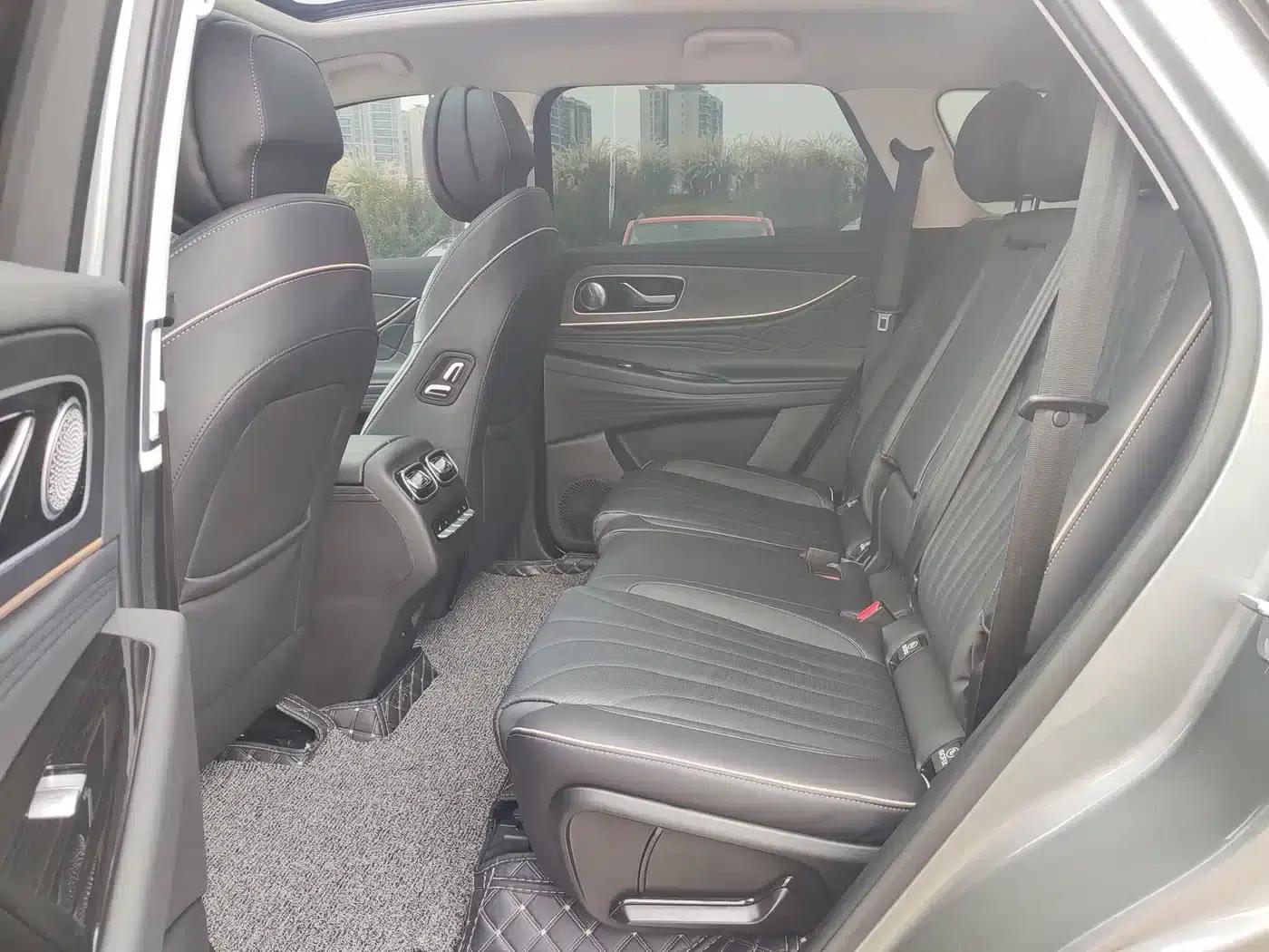 Chery Tiggo 9 2023 2.0T Dual-Clutch Two-Wheel Drive Luxury Edition 7-Seater — миниатюра 7