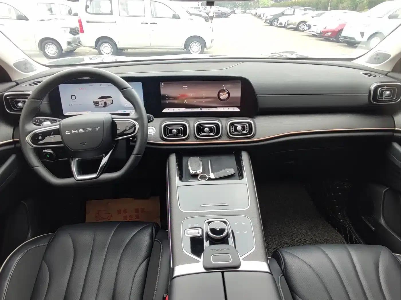 Chery Tiggo 9 2023 2.0T Dual-Clutch Two-Wheel Drive Luxury Edition 7-Seater — миниатюра 8